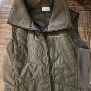 Columbia light puffer jacket